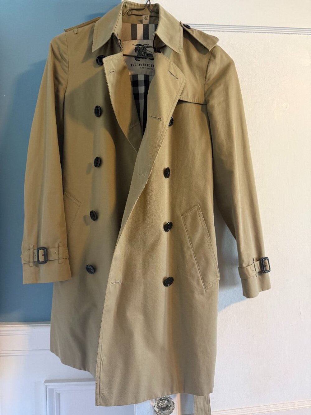 Classic Burberry Trench